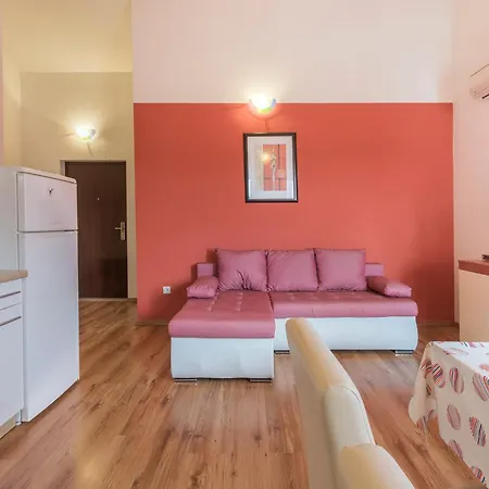 Apartments Nesic Peroj Fazana Exterior photo