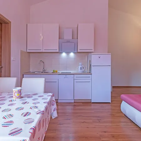 Apartments Nesic Peroj Fazana Exterior photo