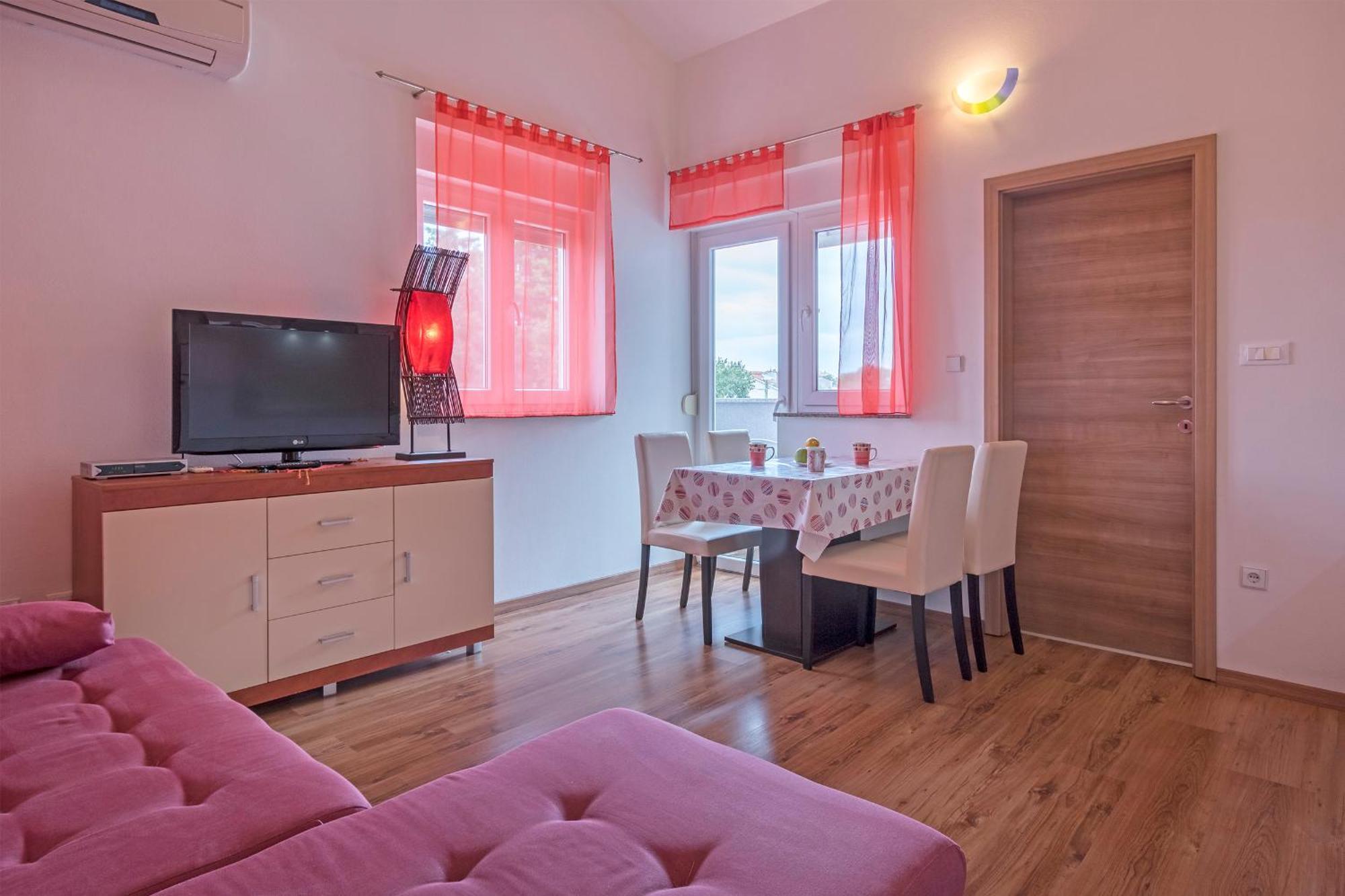 Nesic Peroj Apartment *